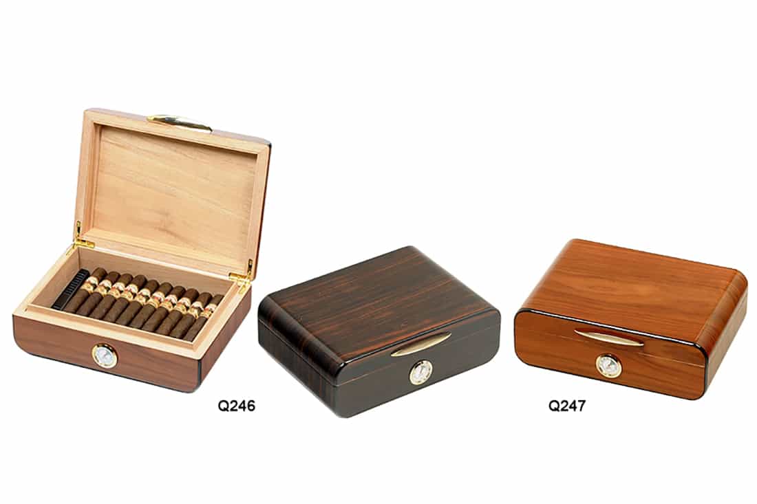 SCATOLA HUMIDOR PORTASIGARI UMIDIFICATORE LUBINSKI 50 SIGARI  Q246-Q247